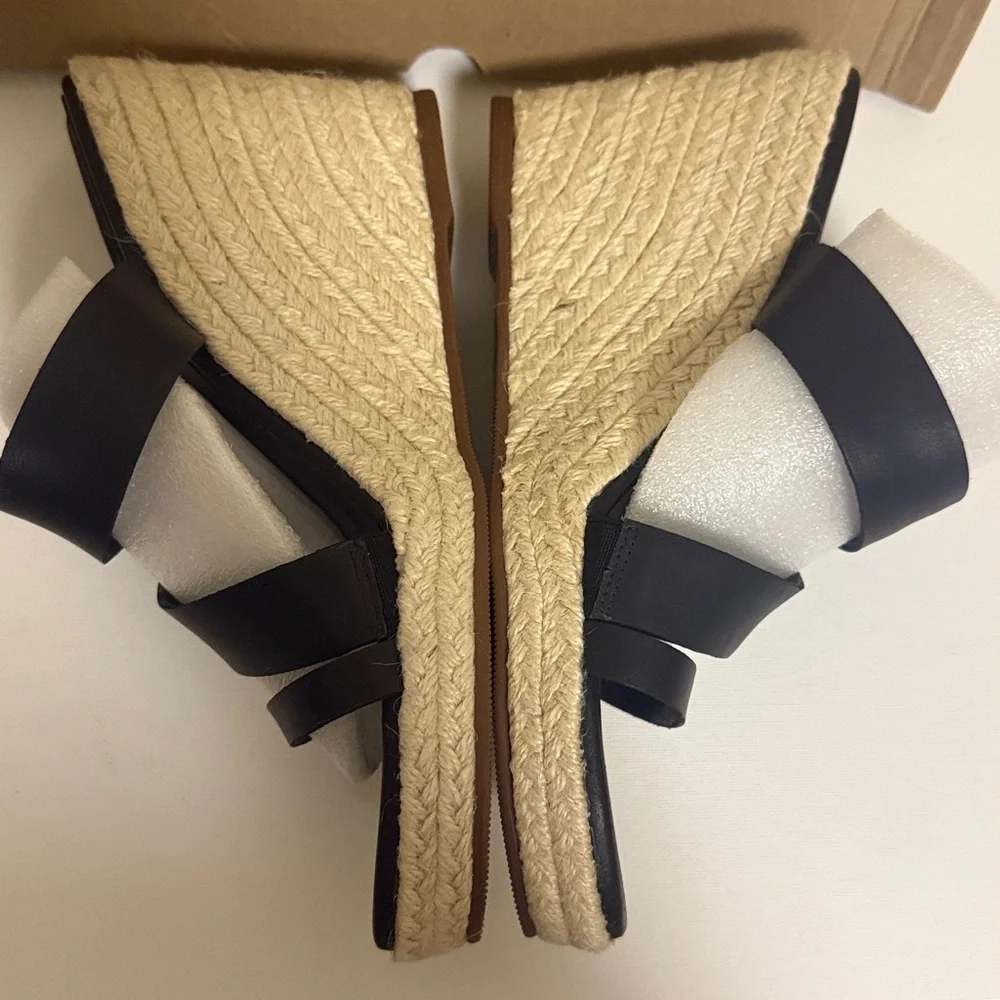 Kaanas Monarch Wedge Heel Size 10